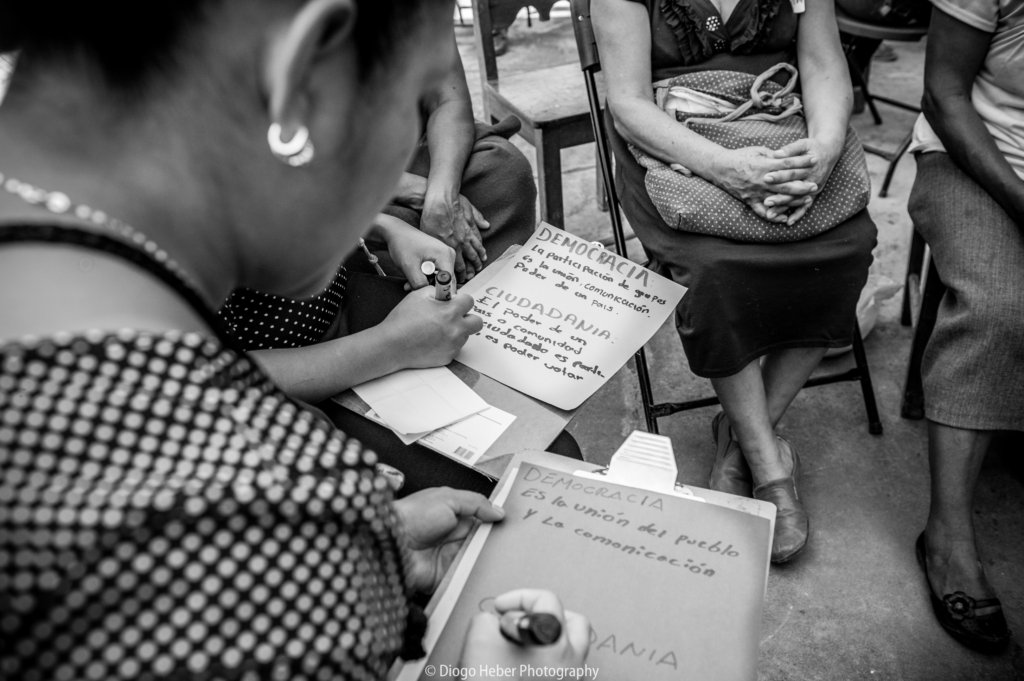 Educate Indigenous Women Leaders to Defeat Poverty