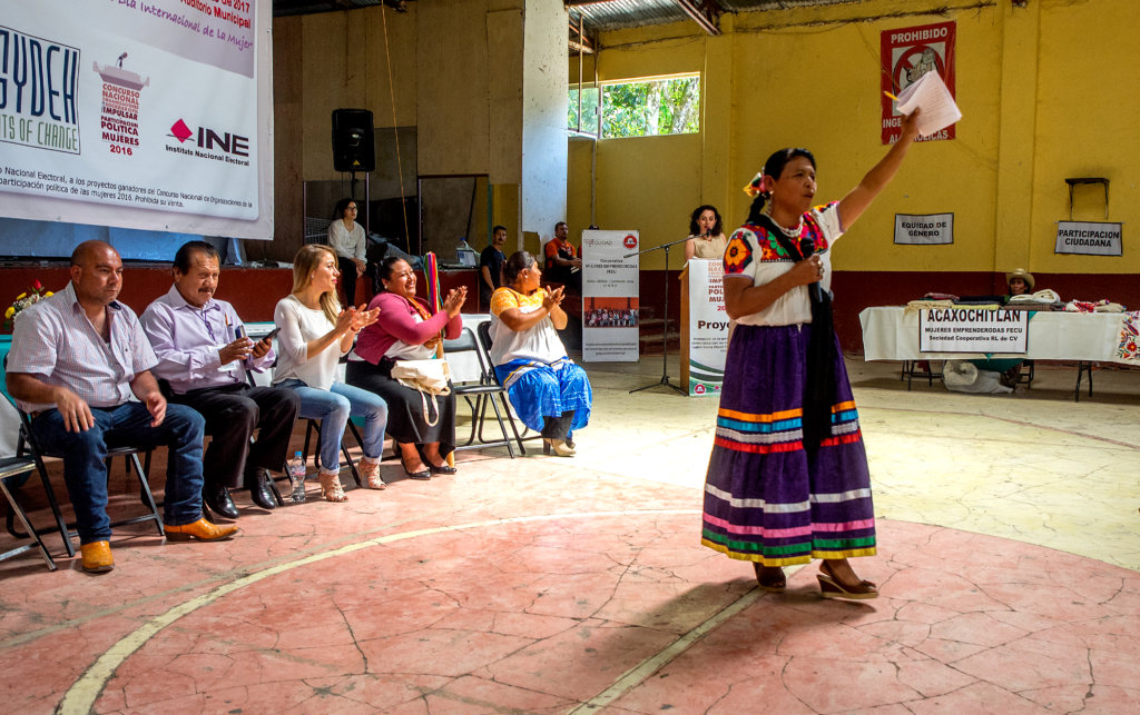 Educate Indigenous Women Leaders to Defeat Poverty
