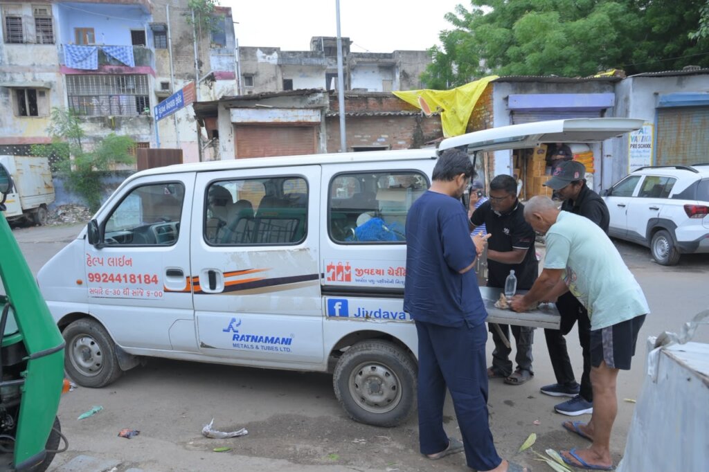Jivdaya Treatment van reached the location