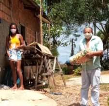 Distributing emergency aid to the community