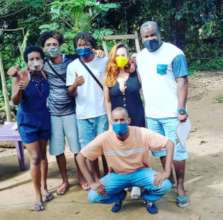 Viva a Vida's emergency aid distribution team