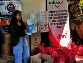 Rosa demonstrates Echofilters.