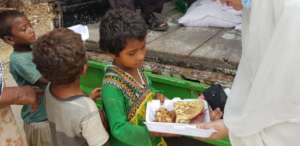 Lunch boxes distributed to homeless children