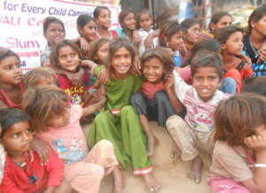 Support for food & Toys to 25 Slum Children