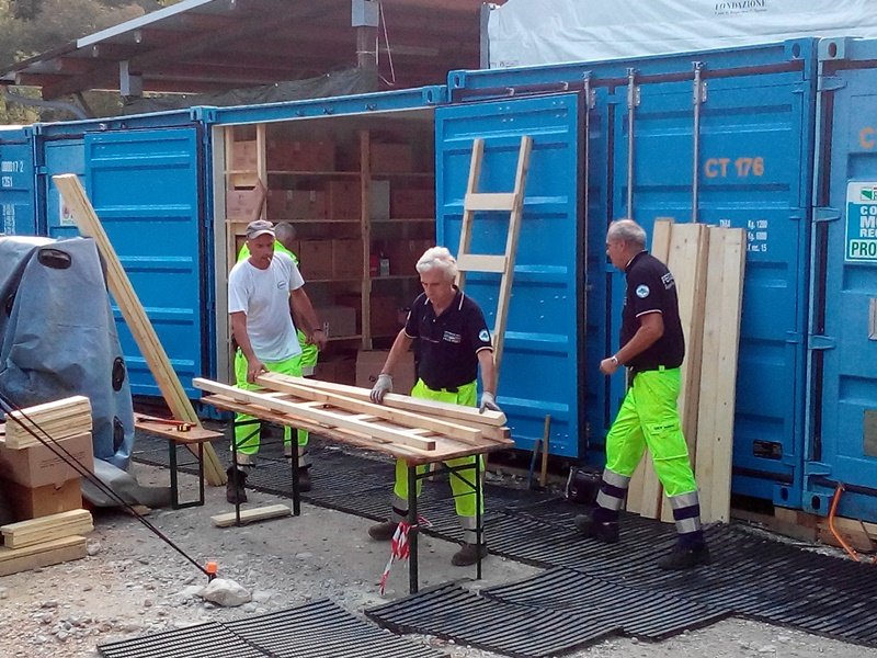 Minivans for Italy Earthquake relief activities