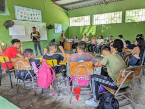 Pregnancy prevention workshop at school in Tela