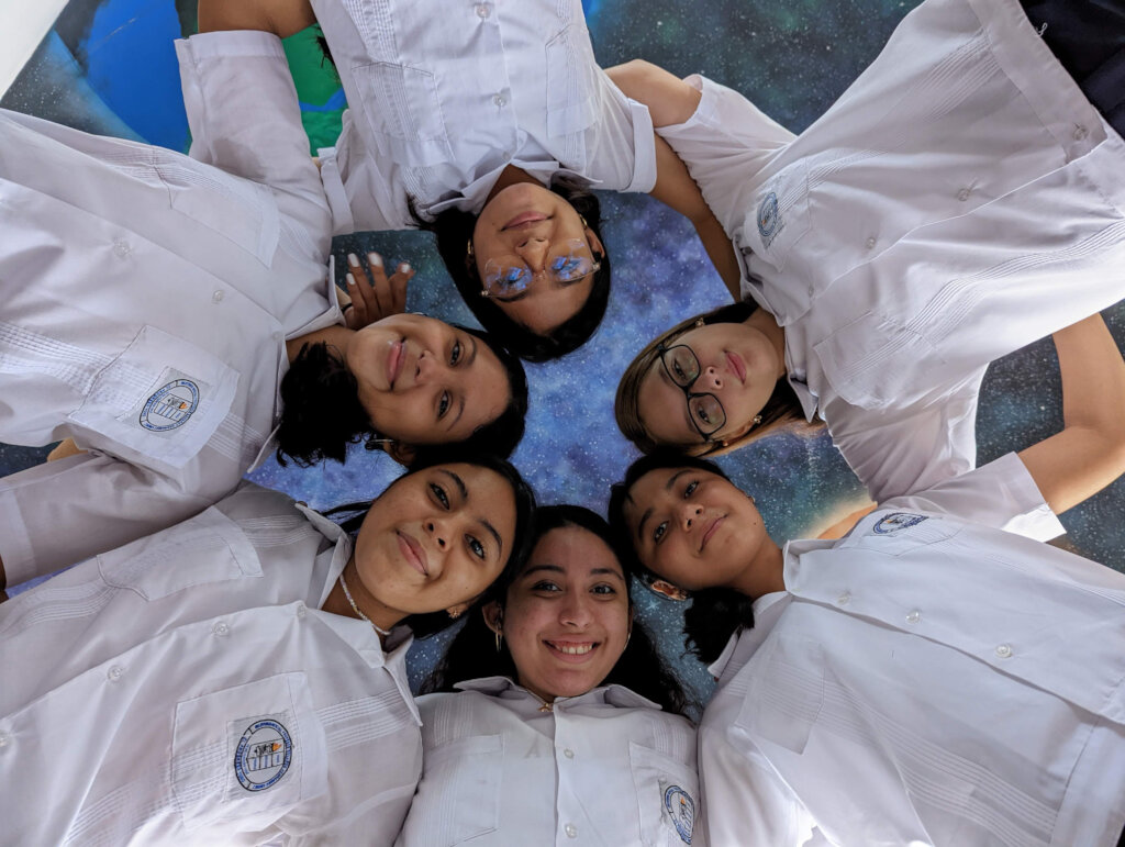 Support Girls Leading Change in Honduras