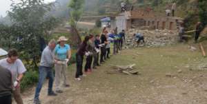 International volunteer are supporting at filed