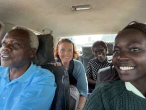Richard, Valerie, Bibiana, Stephanie joyful travel