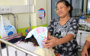 Grandma Surti doting on Jessi with love & patience