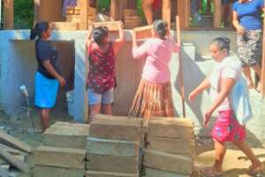 Tequio - community work (Cacahuatepec)