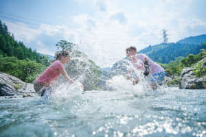 River play - "Splash Me" challenge