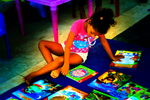 Reading in San Vicente.