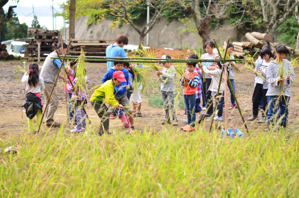 Provide education tour for children in Kumamoto