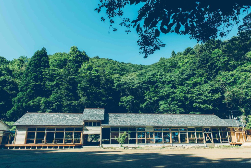 Provide education tour for children in Kumamoto