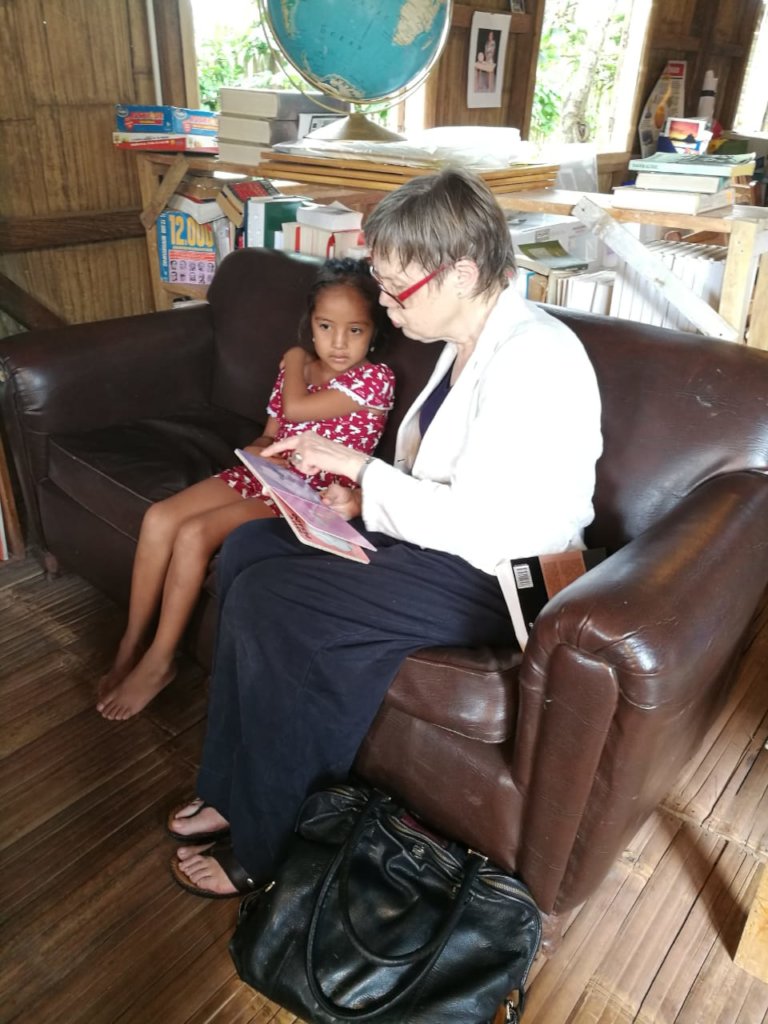 Library empowers Girls & Women in coastal Ecuador