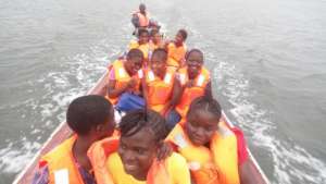 Henry Fergusson pupils going to Bunce Island