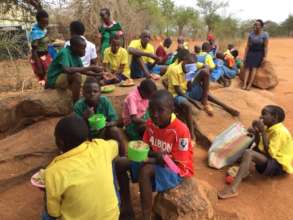 Kids eating