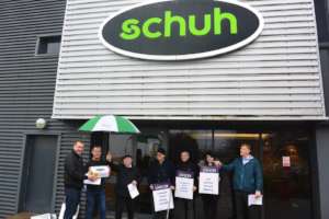 UNISON Scotland hand the petition to Schuh