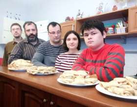 Celebration of the Shrovetide: cook pancakes