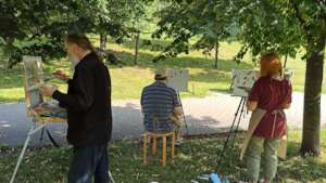 A group of Russia House members at a pleinair
