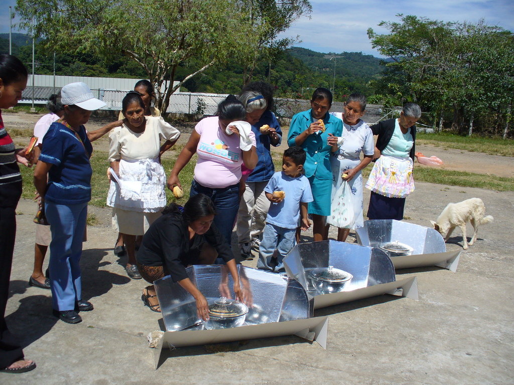 Solar Cooking to Help Women Affected by War
