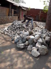 Sorting of the different size rubble to be reused