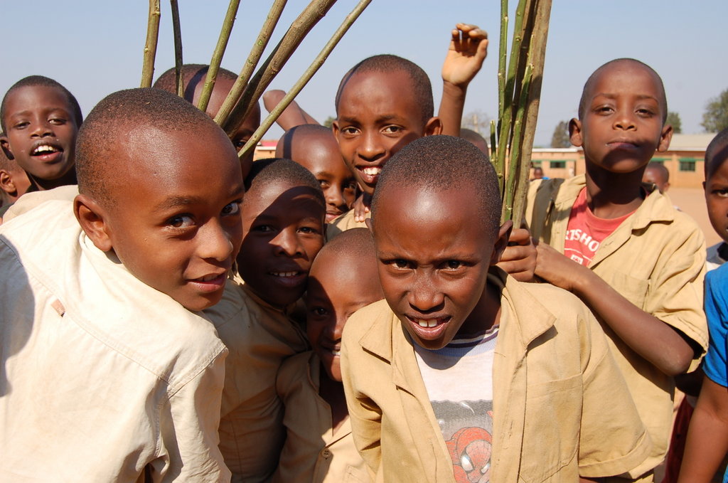 Help Rwandan Schoolchildren