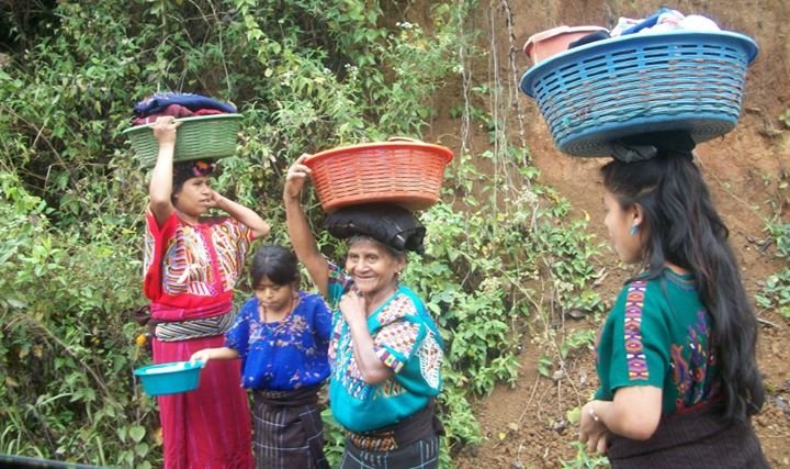 Teach 400  Illiterate Girls : Guatemala