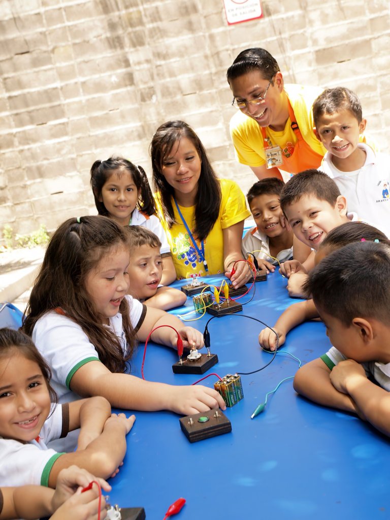 Taking Tin Marin to ALL Children of El Salvador