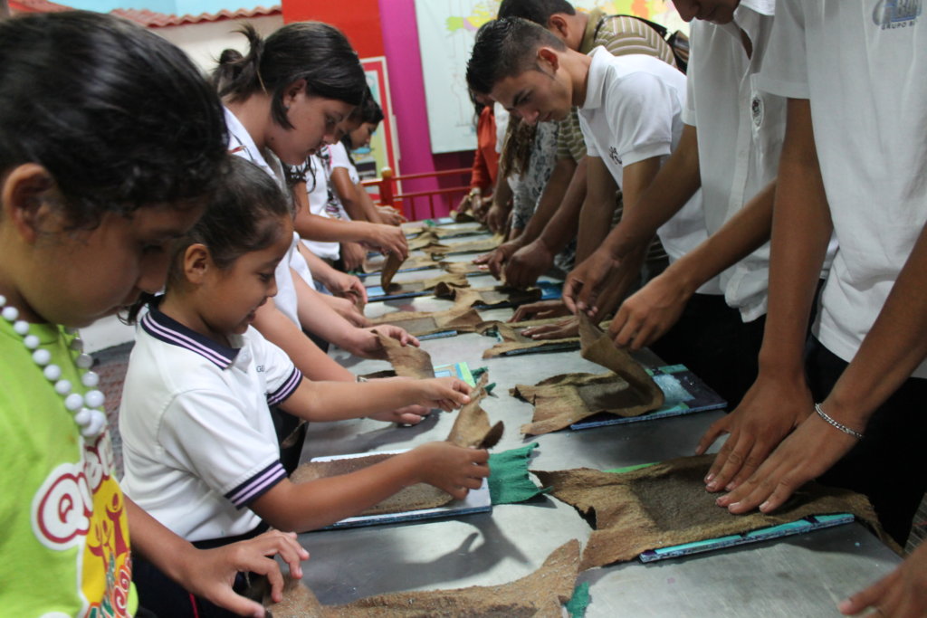 Taking Tin Marin to ALL Children of El Salvador