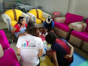 Learning to work as a team and to communicate
