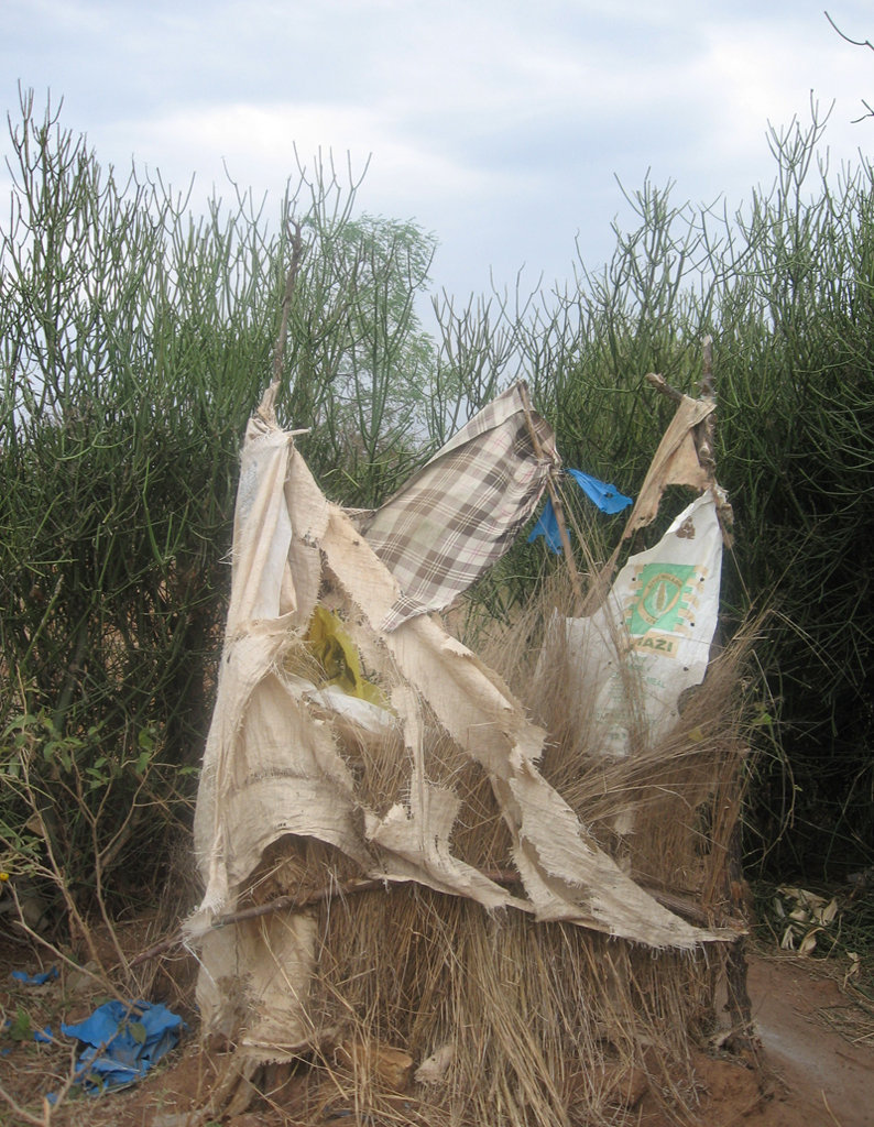 Water and sanitation for 6,000 people in Kenya