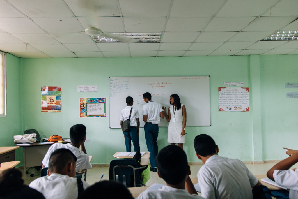 Provide Quality Education for 850 Youth in Panama