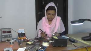 Mobile repairing training for the girls