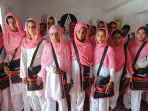Young Girls of Vocational Centers (AWARD PAKISTAN)