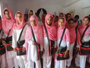 Young Girls of Vocational Centers (AWARD PAKISTAN)