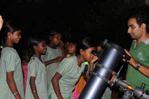 Agragamee School Children View Celestial Bodies