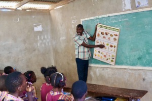 Teacher using new methods in the classroom