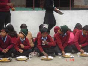 Lunch time at school in Birgunj