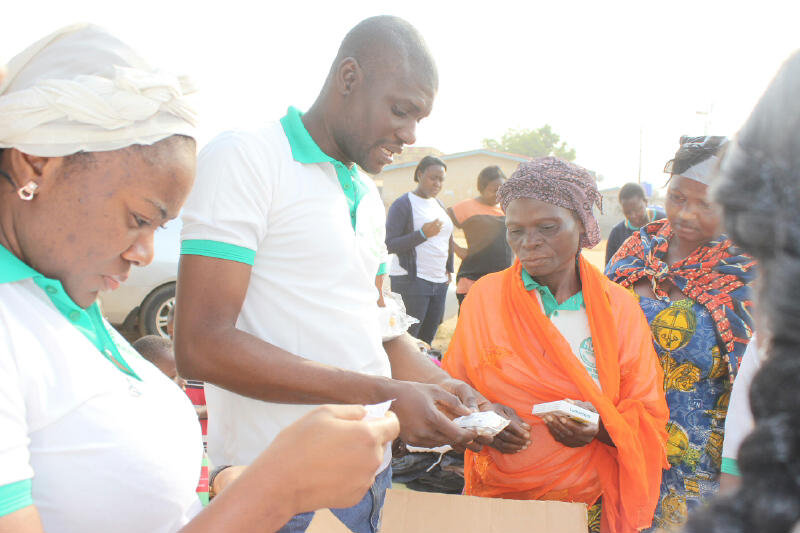 Mobile Health Clinic to 3,000 Nigeria Families