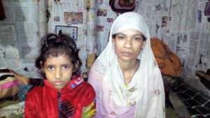 Yesmin with mom at her home