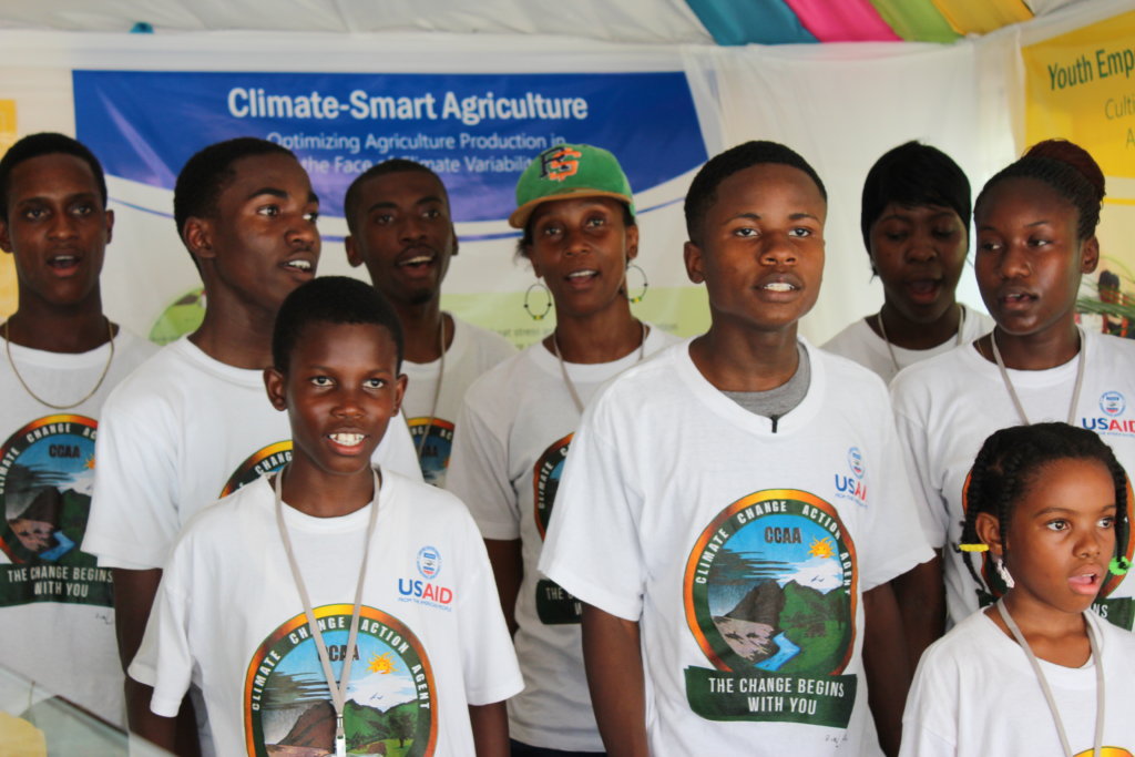 Equip 200 Jamaican Youth to Combat Climate Change