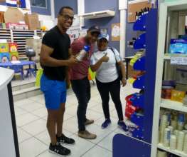Frank, Marvin & Indira choosing books & materials