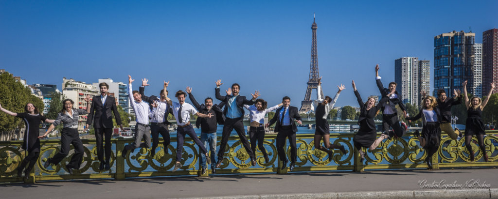 Support Bilingual Musical Theatre in Paris