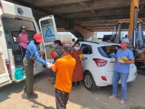 Nutritious meal, bananas to Migrant Laborers
