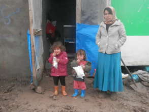 Girls enjoy treat from US visitors