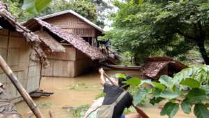 Flooding in Ee Htu Hta