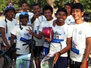 Happy riders from the 2009 Angkor Bike Ride