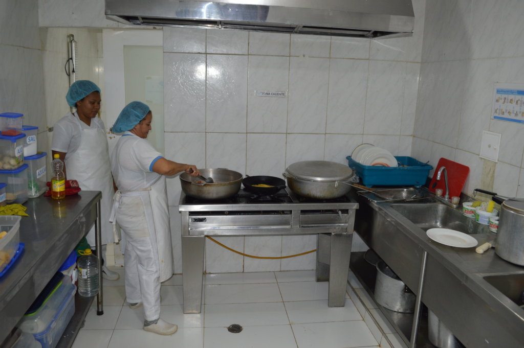 House of Dones Kitchen for Fresh Daily Meals
